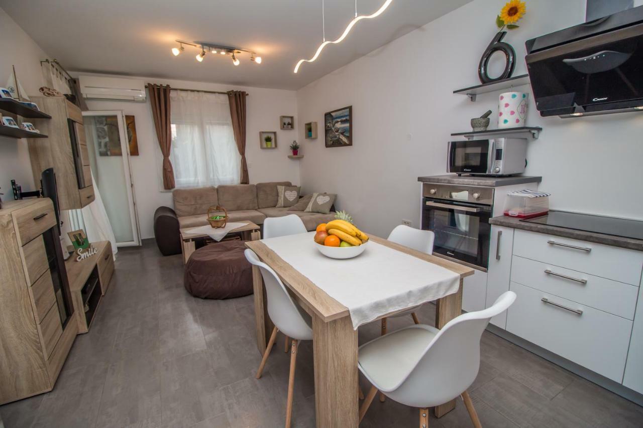 Sunny Point Apartment Rovinj Exterior photo